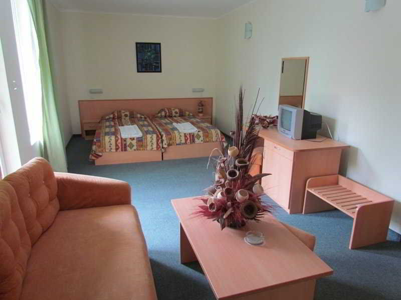 Family Hotel Aurelia 阳光海滩 外观 照片