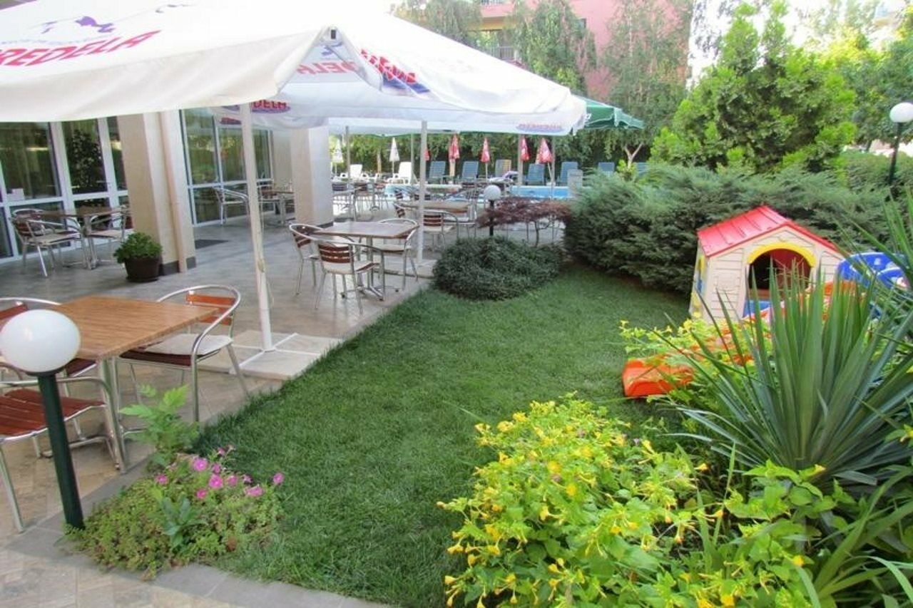 Family Hotel Aurelia 阳光海滩 外观 照片
