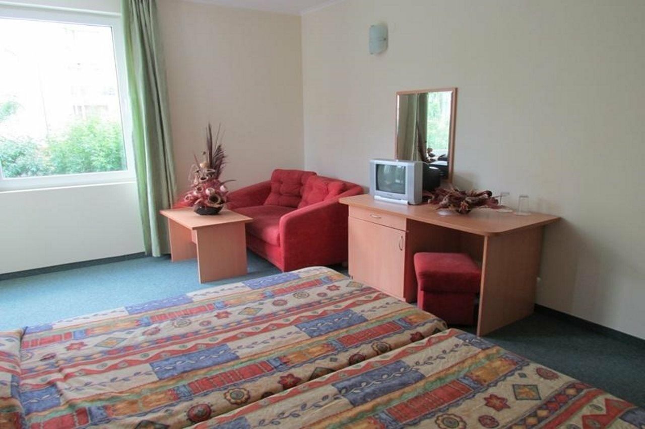 Family Hotel Aurelia 阳光海滩 外观 照片